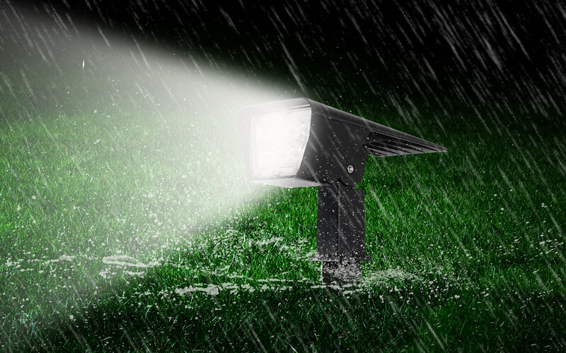 IPX5 防水壁装地插二合一太阳能射灯