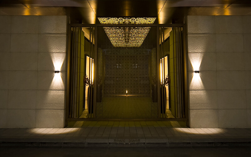 太阳能上下发光壁灯