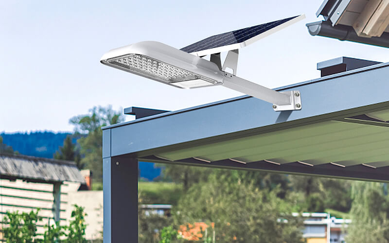 挑臂压铸铝太阳能路灯