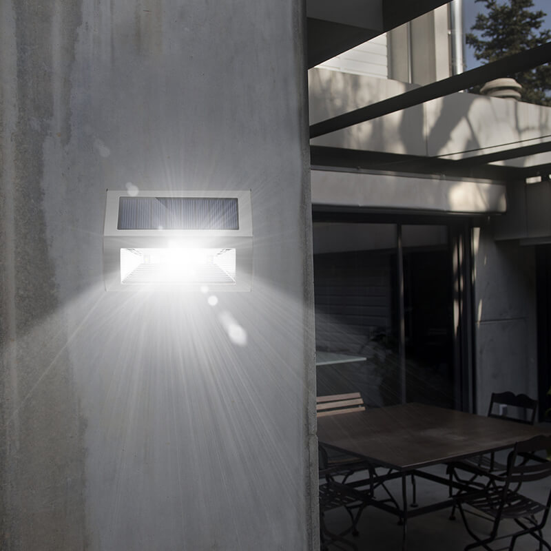 不锈钢防水围栏太阳能壁灯